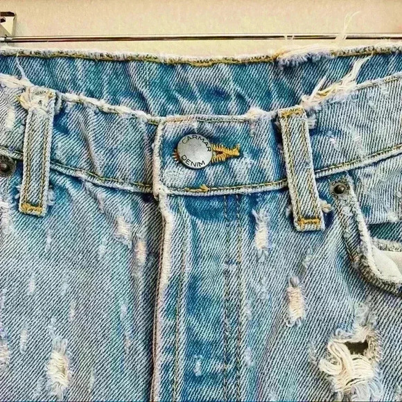 Carmar heavily distressed destroyed straight crop light wash jeans button fly 26 - Picture 8 of 16